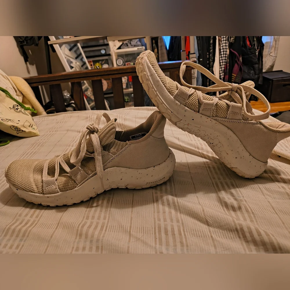 Holo Eco Cream Sneakers - Picture 4 of 8